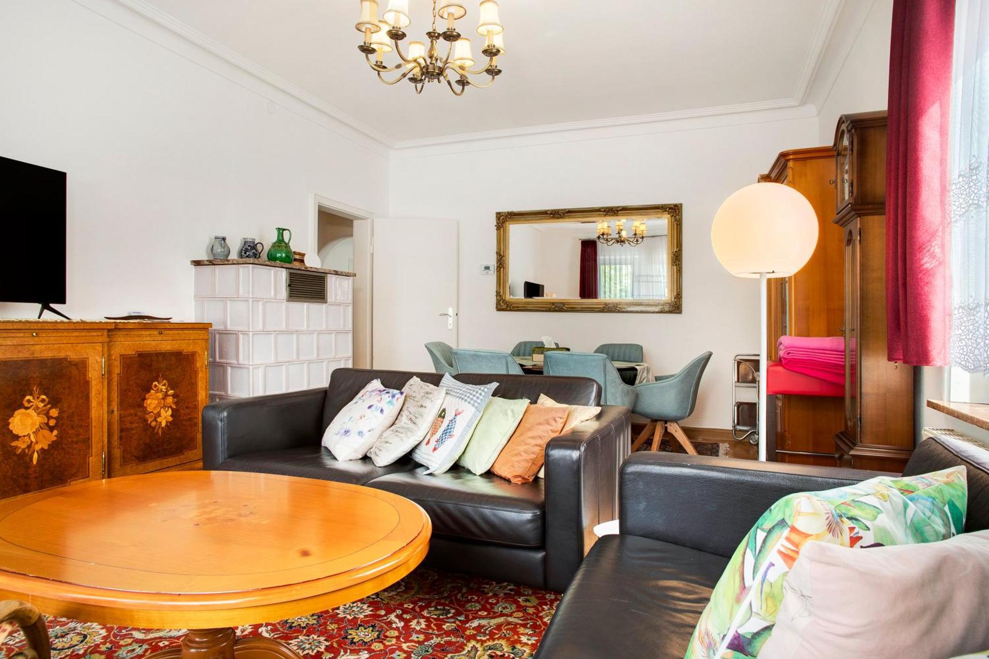 Apartment Siravit Am *